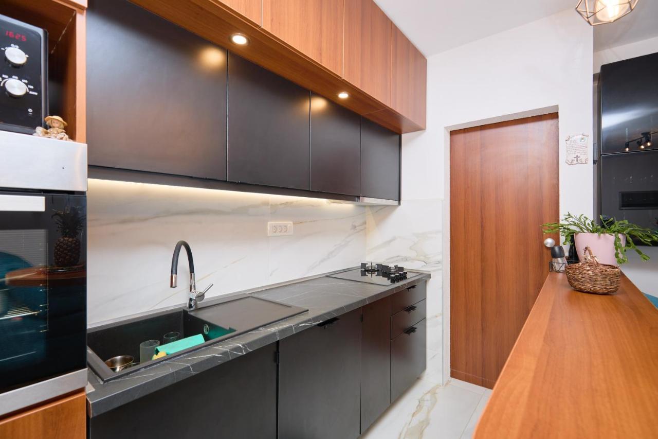 Stiga 4 - New 2 Bedroom Apartment Babino Polje Exterior photo